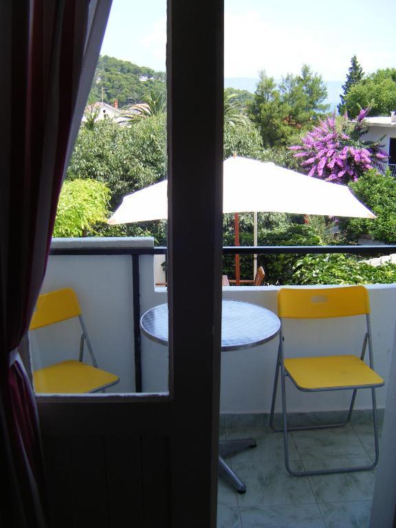 Adria Blue * Jelsa (Hvar)