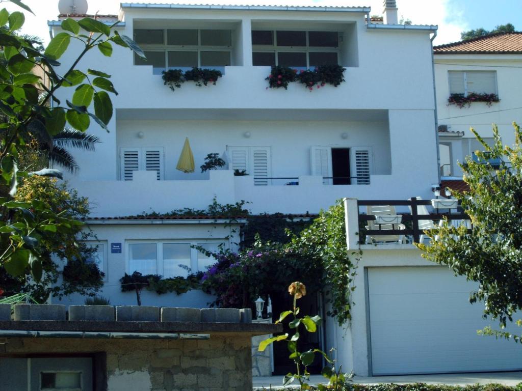 Adria Blue Apartment